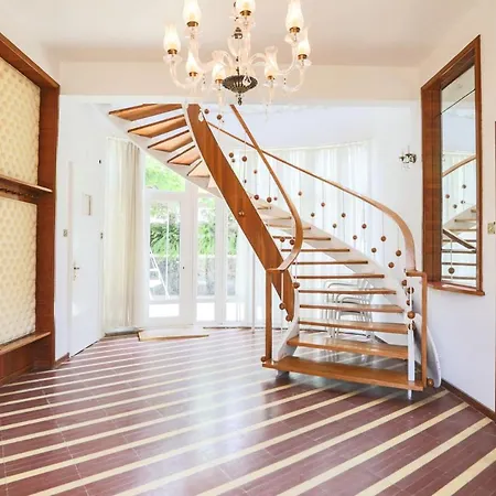 Villa Luxury Mansion In The Heart Of Prince Island *