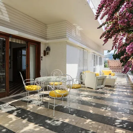 Villa Luxury Mansion In The Heart Of Prince Island *