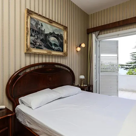 Luxury Mansion In The Heart Of Prince Island Istanbul