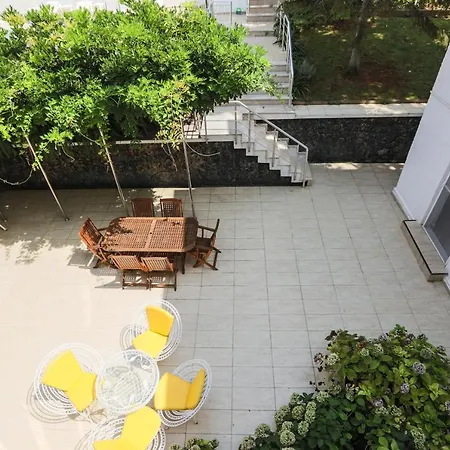 Luxury Mansion In The Heart Of Prince Island